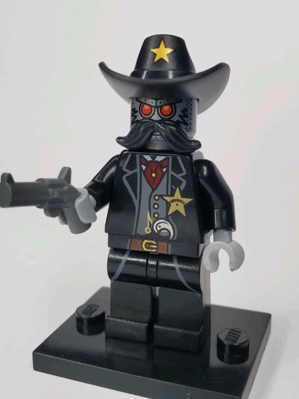The LEGO MOVIE tlm023 "Sheriff Not-a-robot" LIKE NEW!